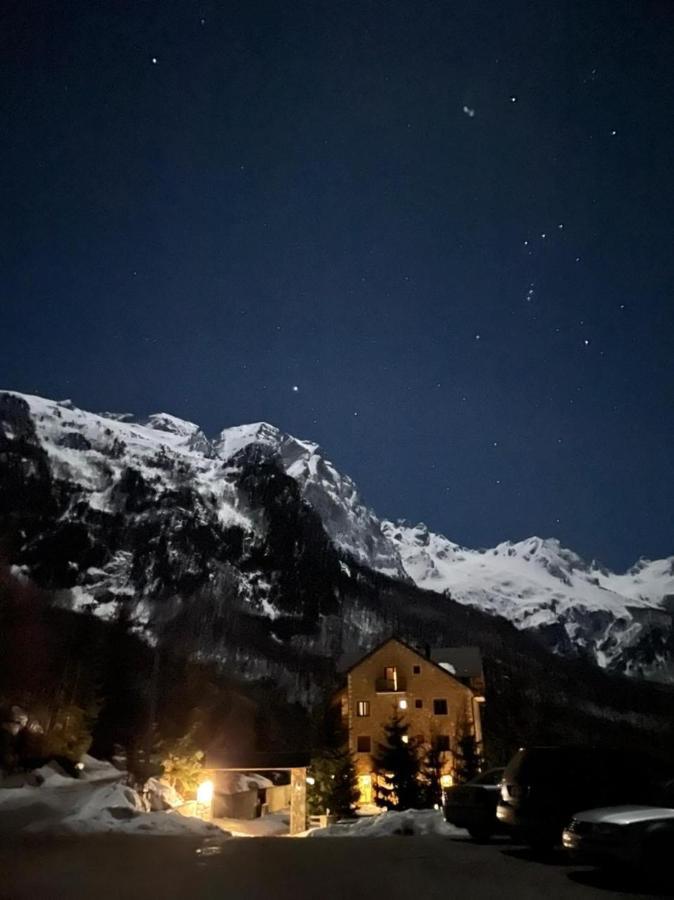 Hotel Margjeka فالبني المظهر الخارجي الصورة