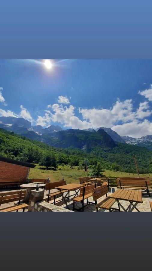 Hotel Margjeka فالبني المظهر الخارجي الصورة